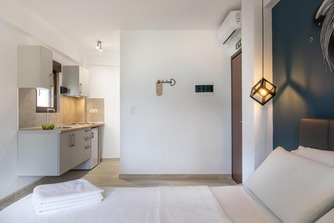 Varka Rooms Nikiti  Extérieur photo